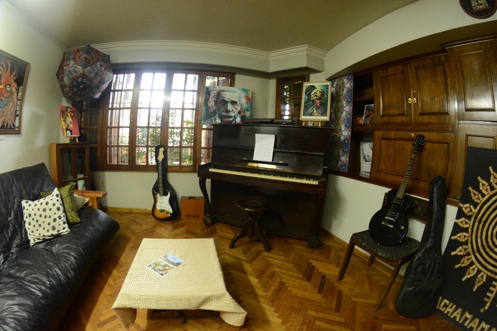 Hostel De Los Artistas Mendoza Ngoại thất bức ảnh